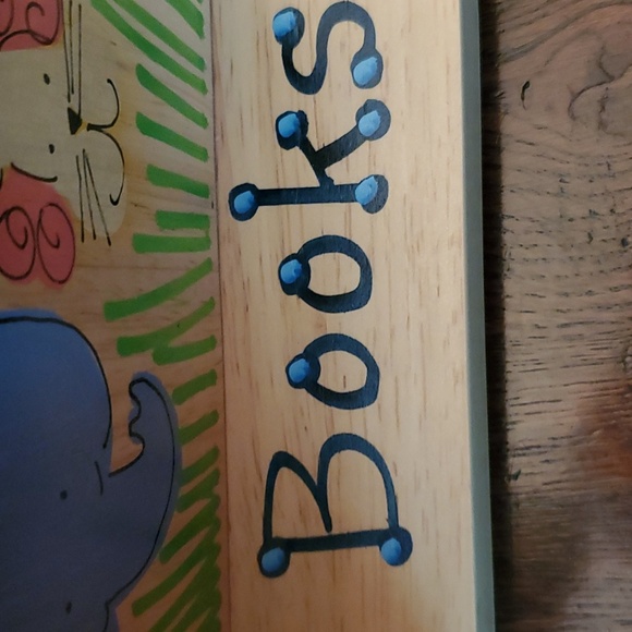 Hand Painted "Jungle Theme" Wooden Bookends - Personalized "Kevins' Books" - Picture 11 of 11